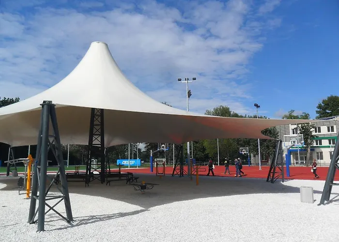 Ваканционно селище младежки център *