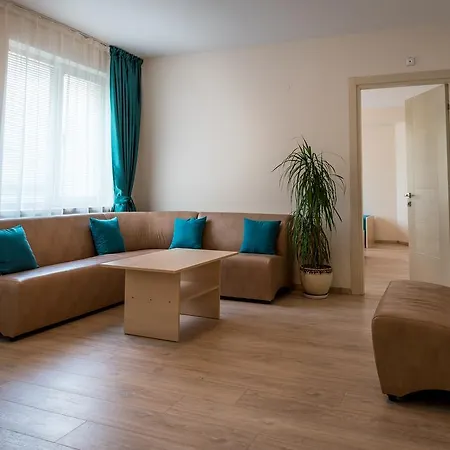 Parc de vacanță Youth Centre