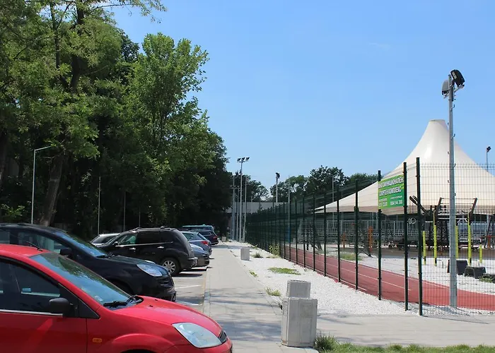 Youth Centre Üdülőpark